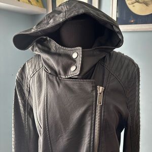 Motorcycle jacket